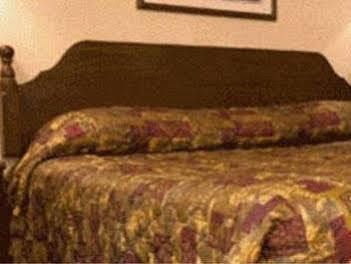 Country Hearth Inn & Suites Willard Exterior foto